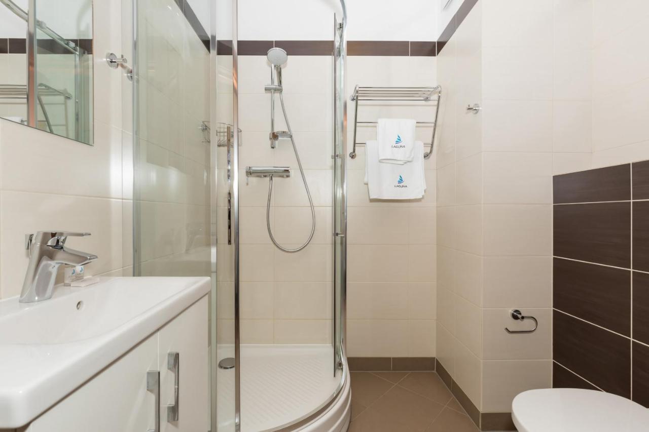 Apartamenty Aquamarina By Noclegi Renters Swinoujscie Ngoại thất bức ảnh