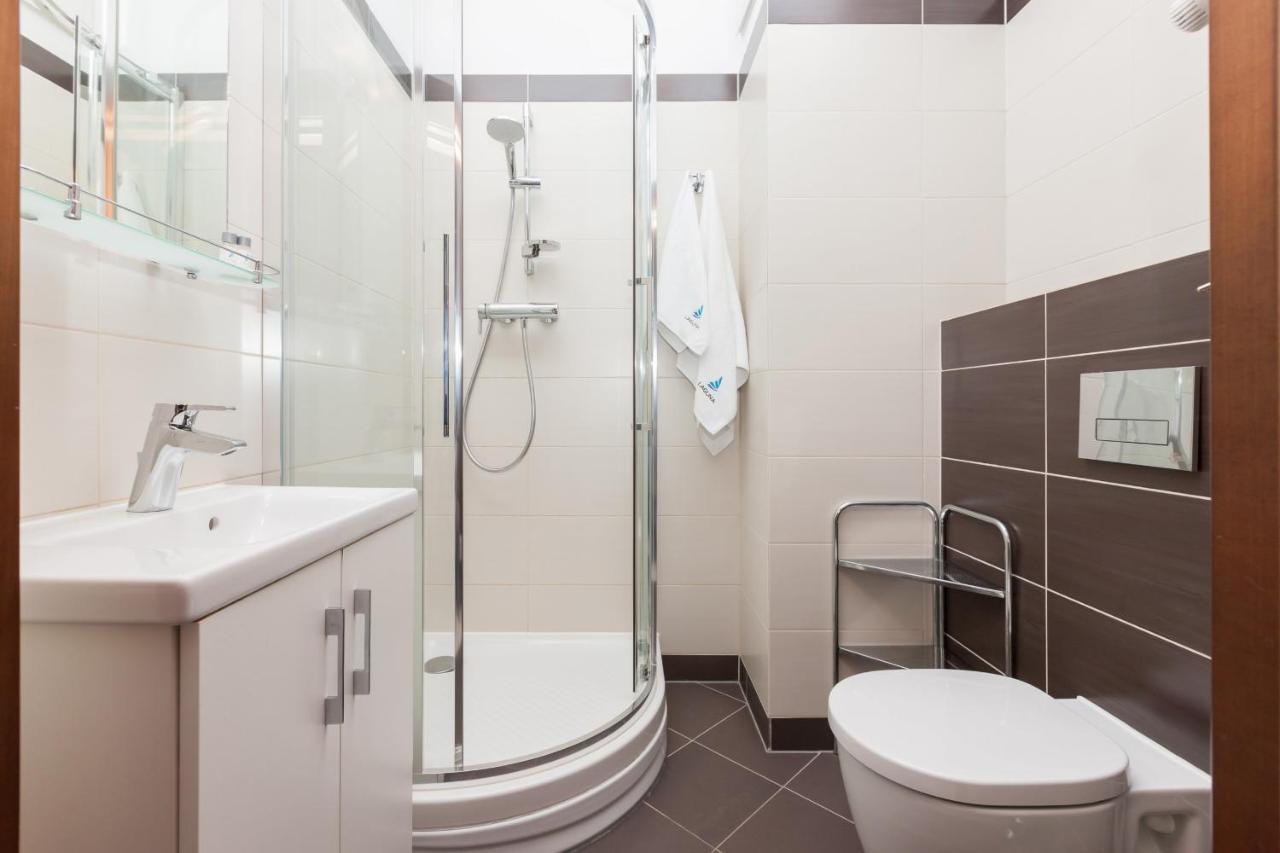 Apartamenty Aquamarina By Noclegi Renters Swinoujscie Ngoại thất bức ảnh